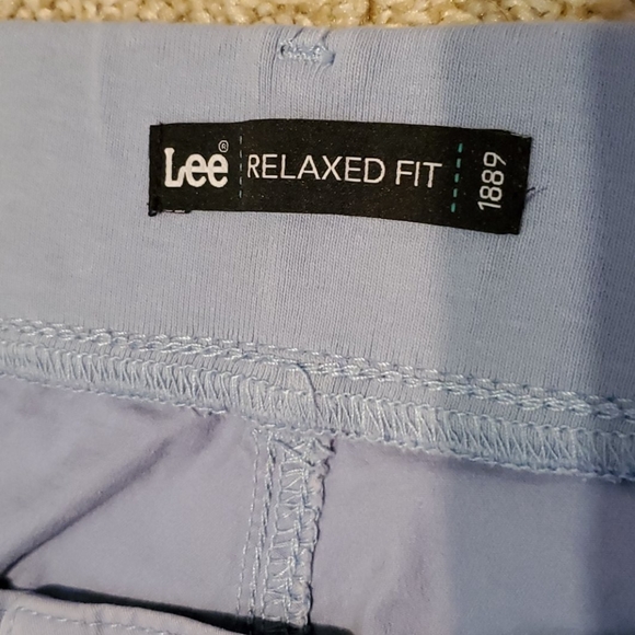 Capris - Picture 5 of 6